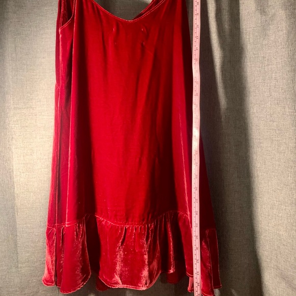 Reformation Nightgown - Picture 2 of 4